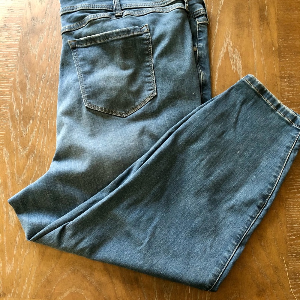 Torrid Jeans 26 Short